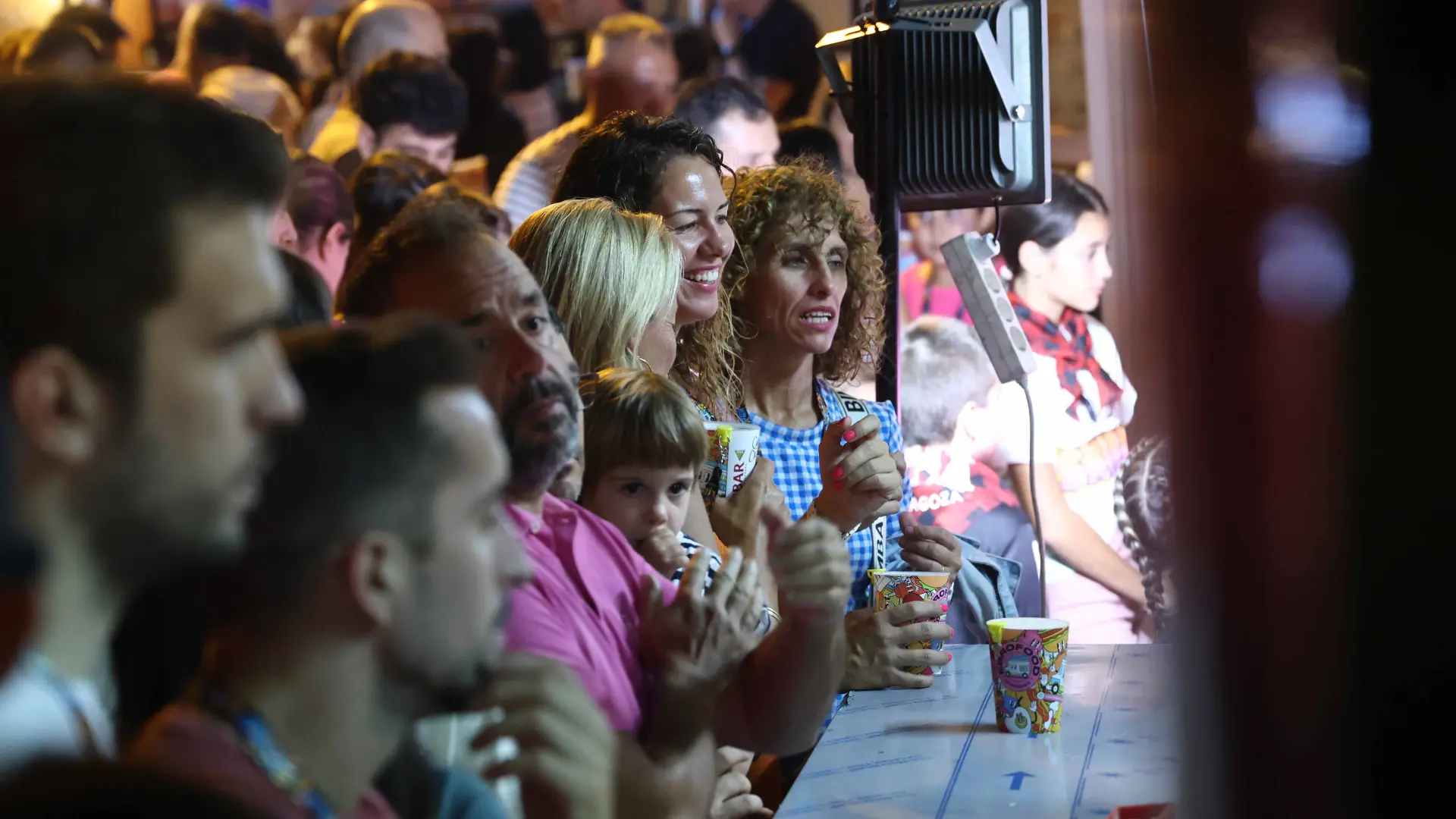 Descubre las deliciosas 'foodtrucks' en The Wave 2025 Zaragoza: la experiencia gastronómica del congreso tecnológico