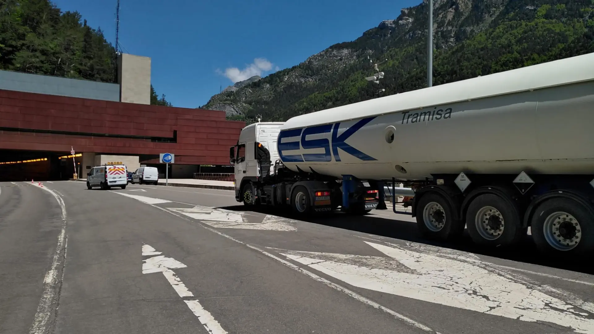 Les protestations des agriculteurs français triplent le trafic aux postes frontières de Huesca
