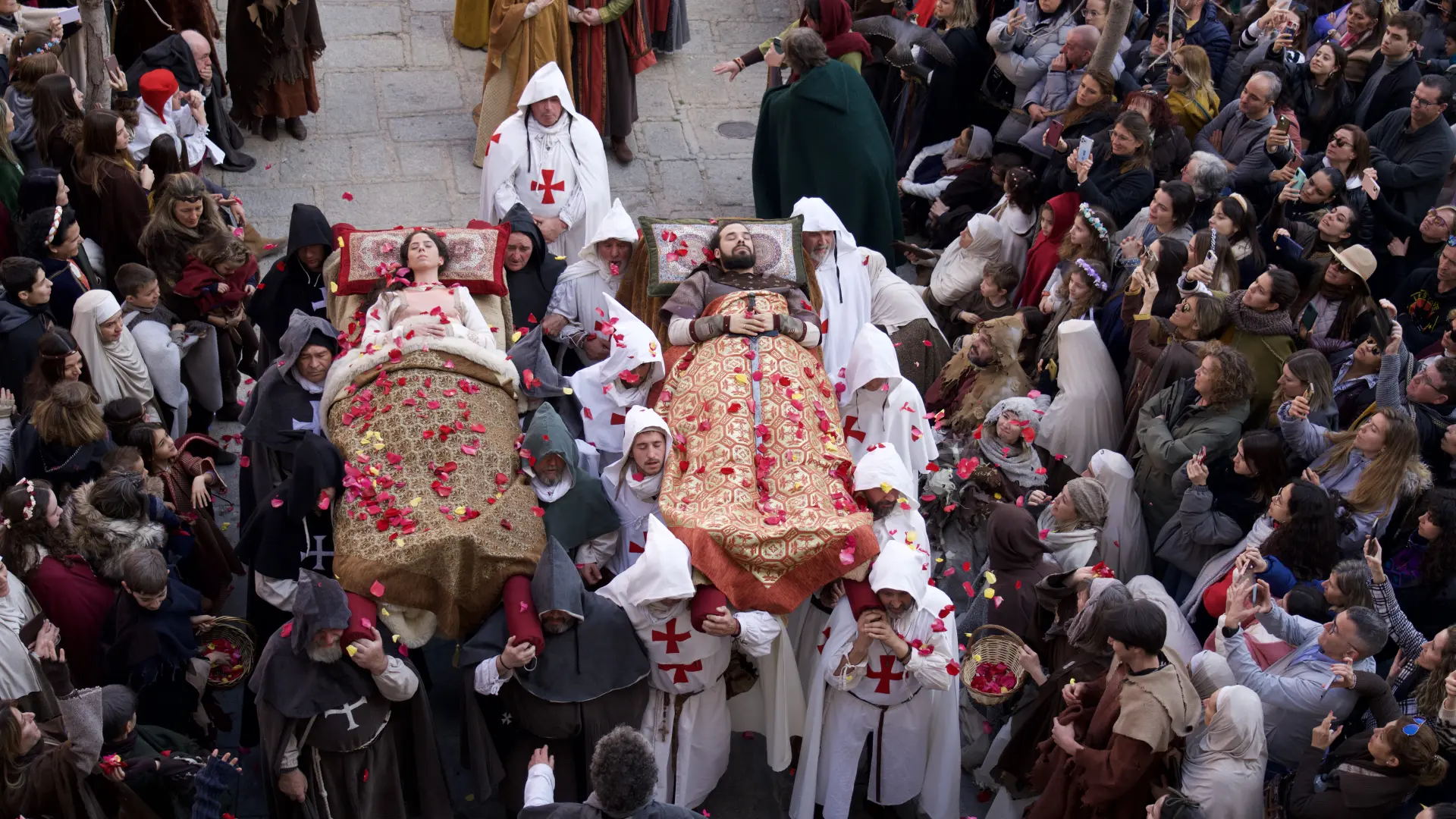 La recreación en Teruel de Las Bodas de Isabel baja el telón tras un gran  éxito de público