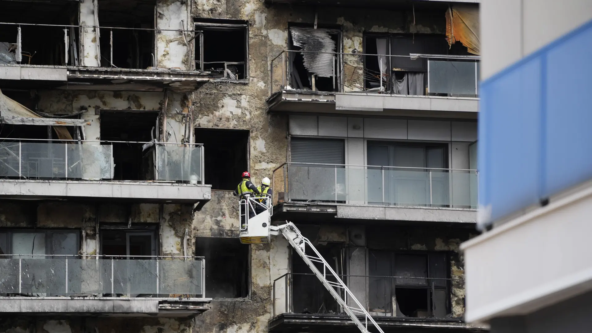 El juzgado archiva la causa por el incendio de campanar en valencia, en el que fallecieron 10 personas