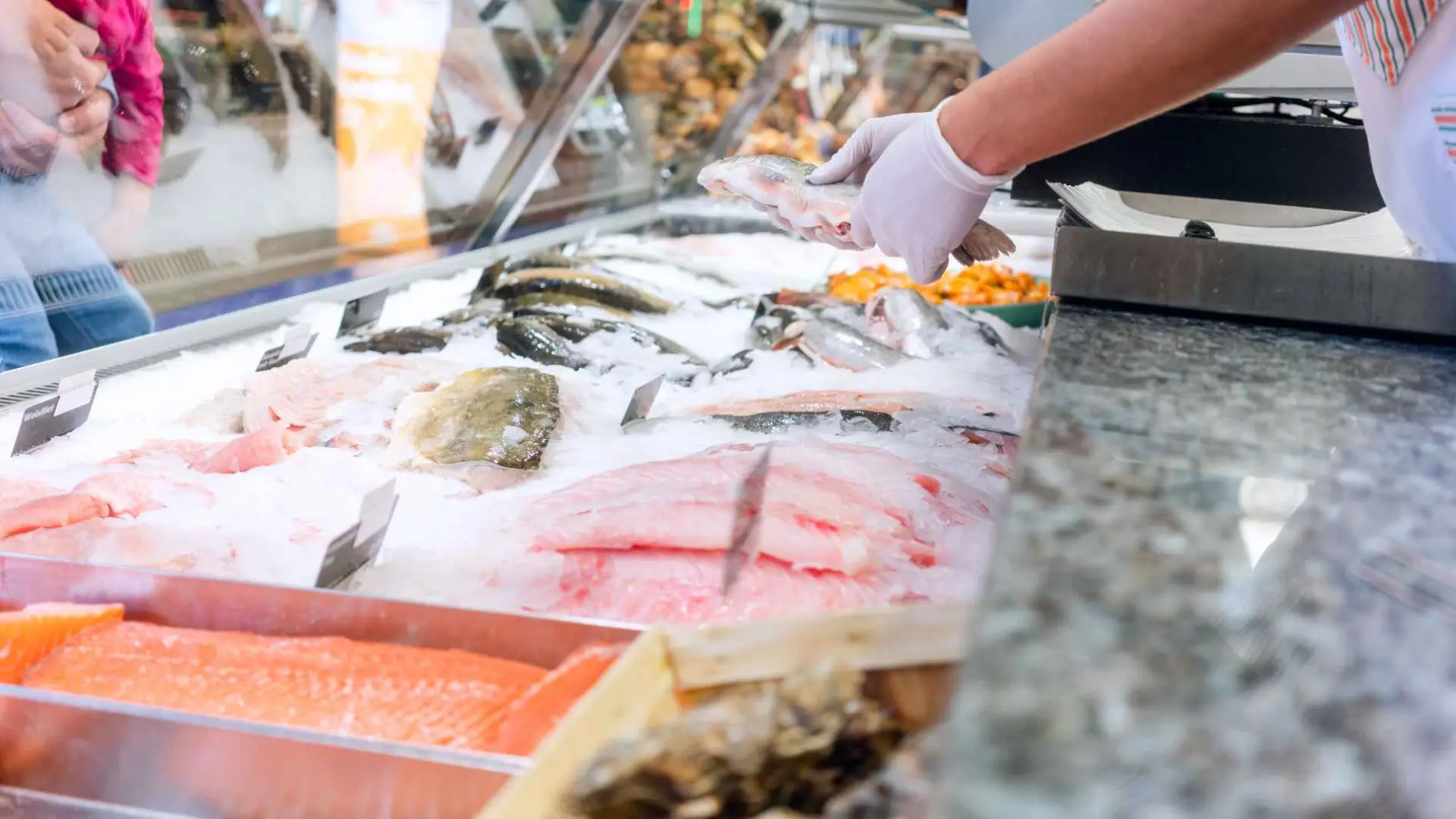 Hanno ordinato il ritiro di questo famoso pesce dai supermercati spagnoli a causa degli alti livelli di mercurio