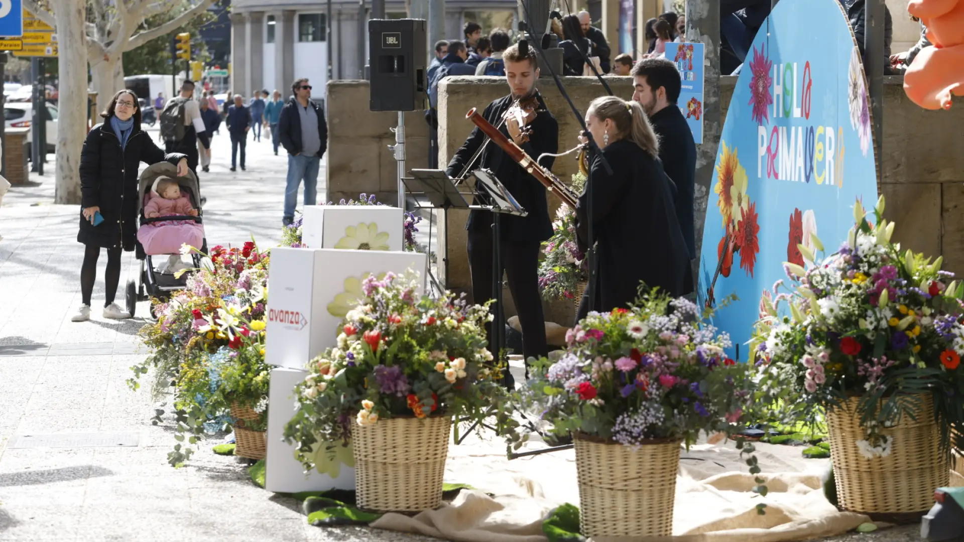 Fotos | Zaragoza da la bienvenida a la primavera con música | Imágenes