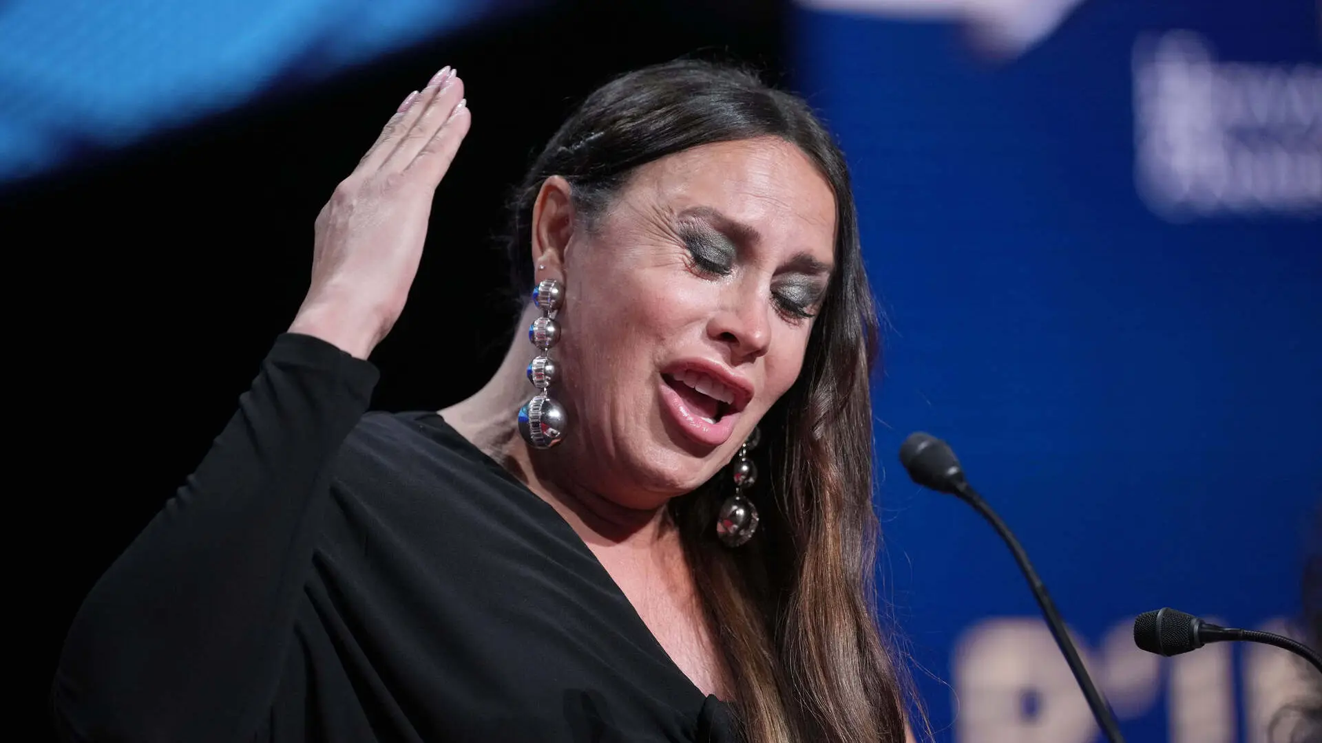 Denuncian a la líder ultraderechista francesa por decir que Karla Sofía  Gascón es "un hombre"