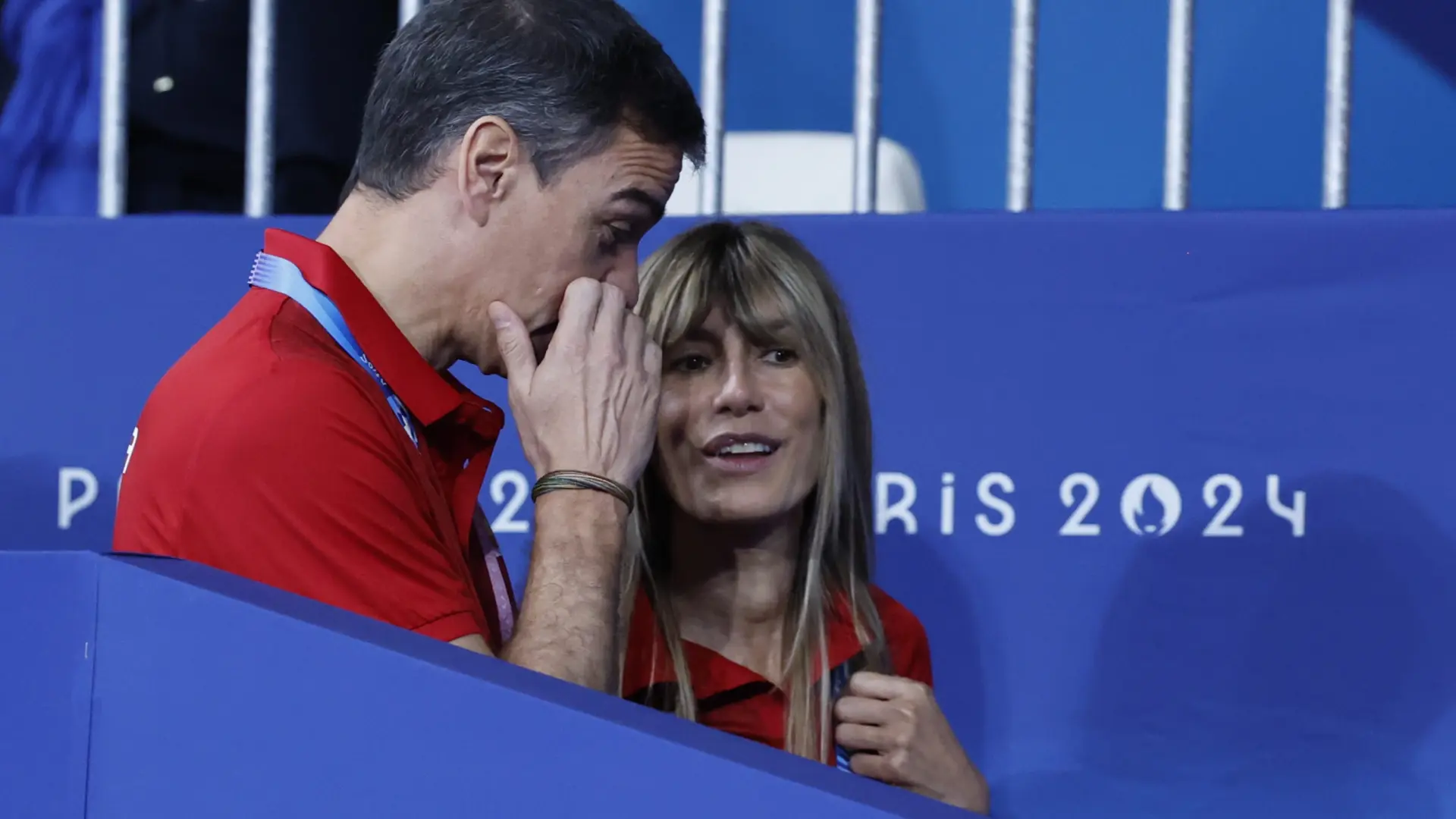 Pedro sánchez y begoña gómez animan en directo a los judocas españoles en parís