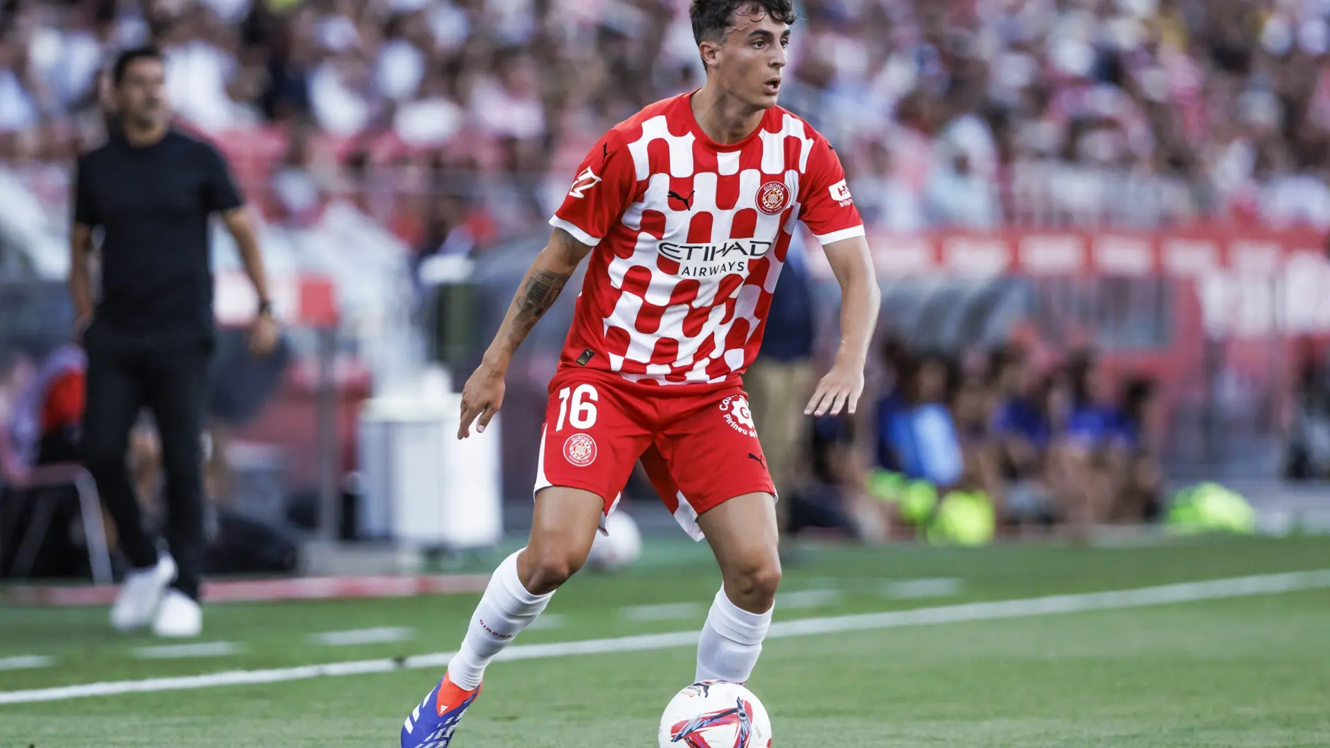 Francés debuta con goleada en el Girona