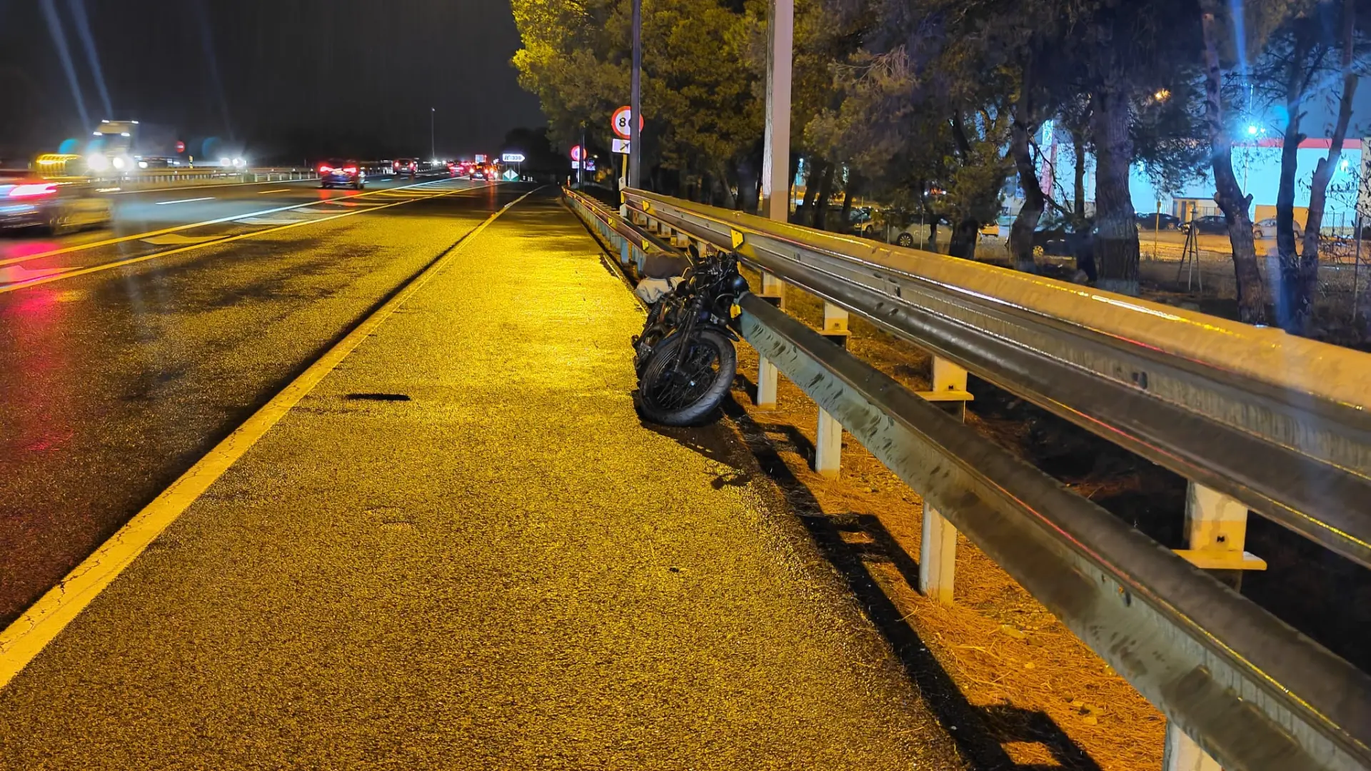 Se estrellan el vertedero de Malpica de Zaragoza y el coche junto a la A-2.