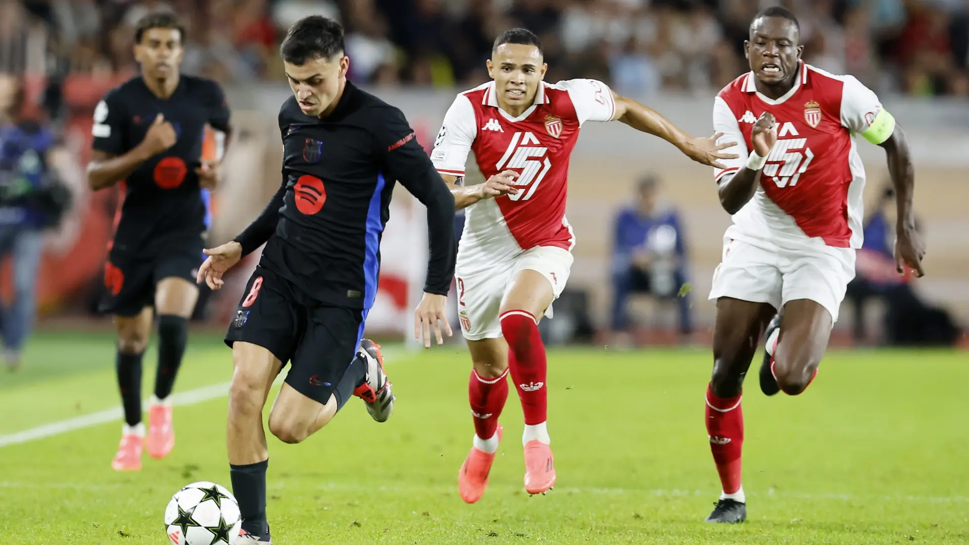 Un Barça con diez debuta con derrota en la Champions ante el Mónaco (2-1)