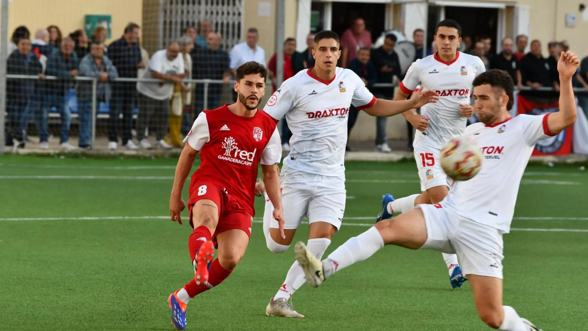 Todas las crónicas de Tercera RFEF: el Caspe sigue en lo más alto