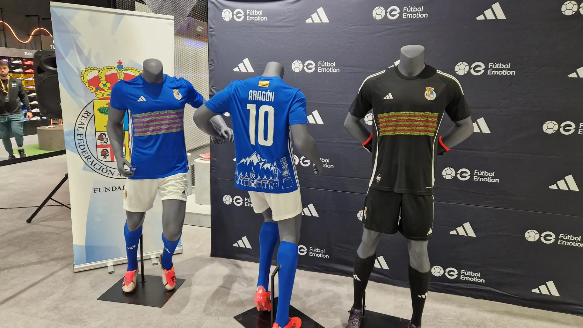Así es la camiseta de la selección aragonesa de fútbol