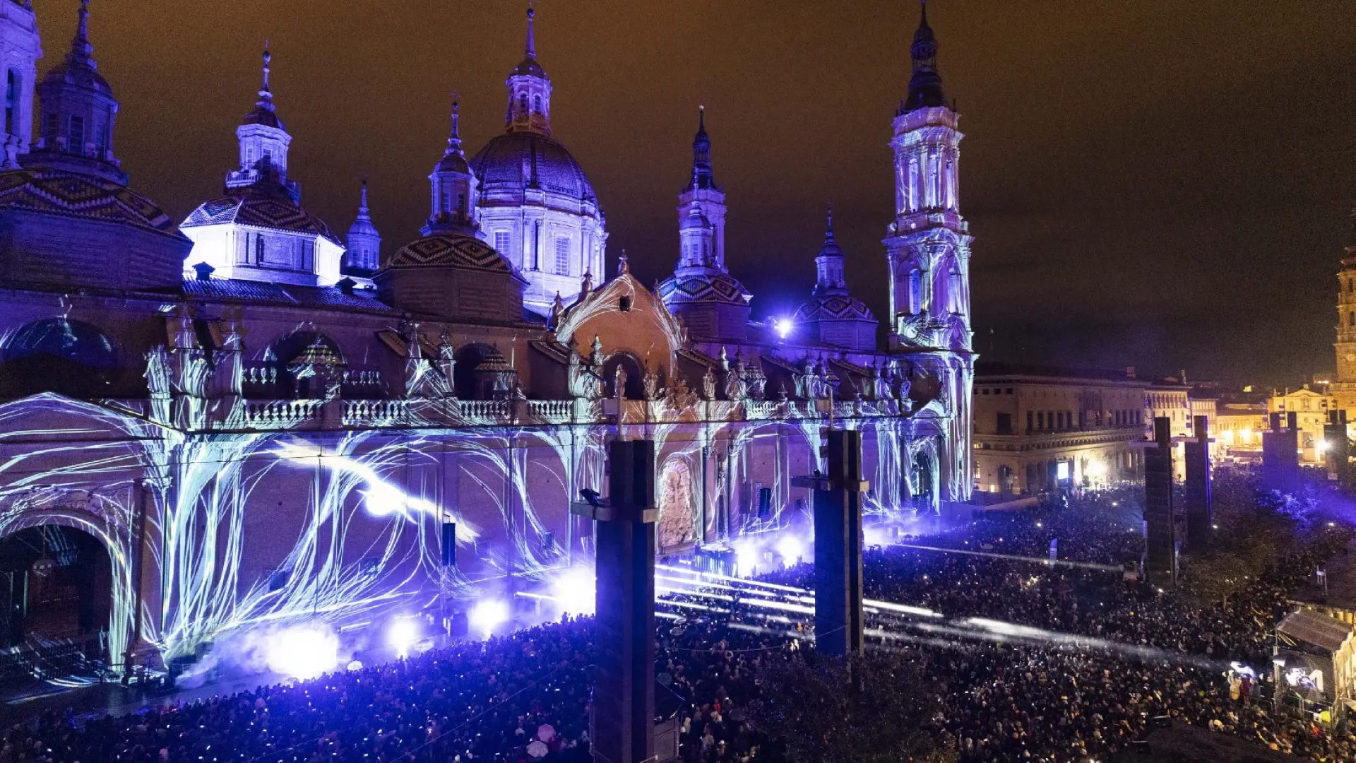 The Monumental Tour of Zaragoza is available on RTVE Play.