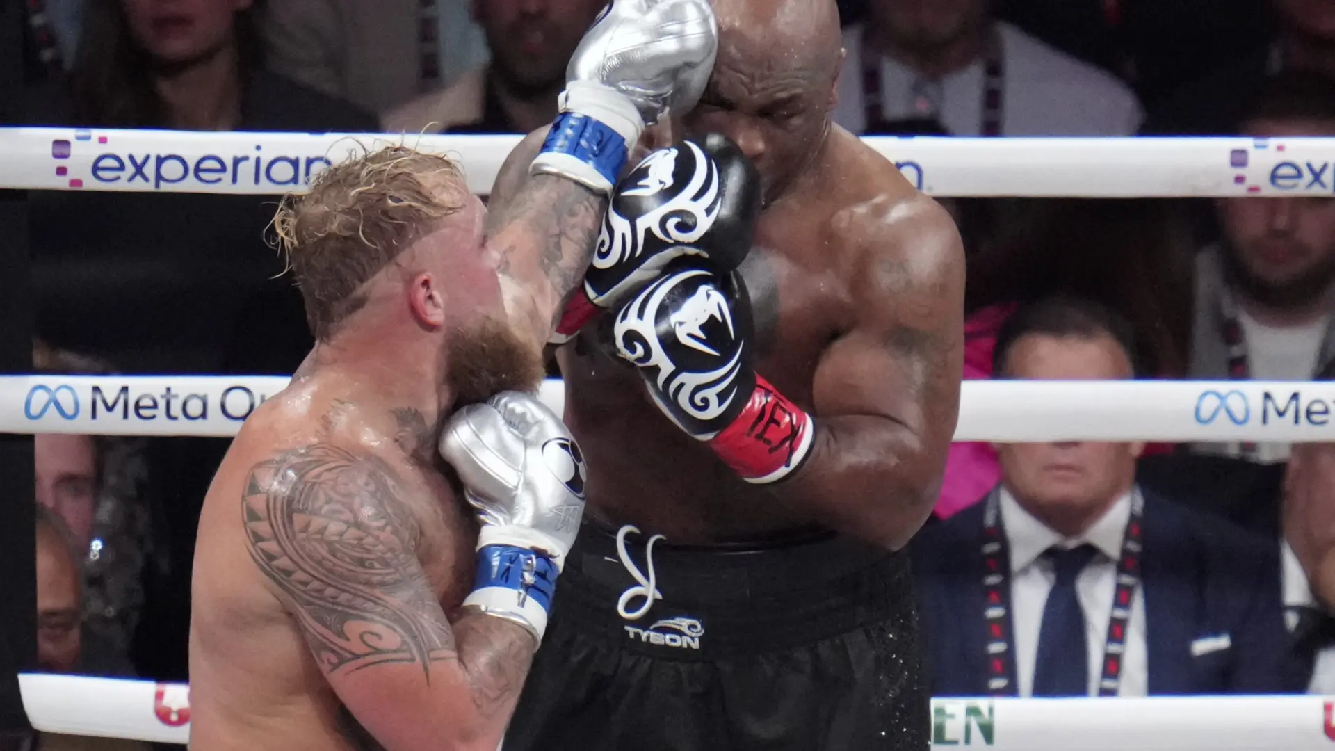 El 'youtuber' jake paul derrota al exboxeador mike tyson, de 58 años, por decisión unánime