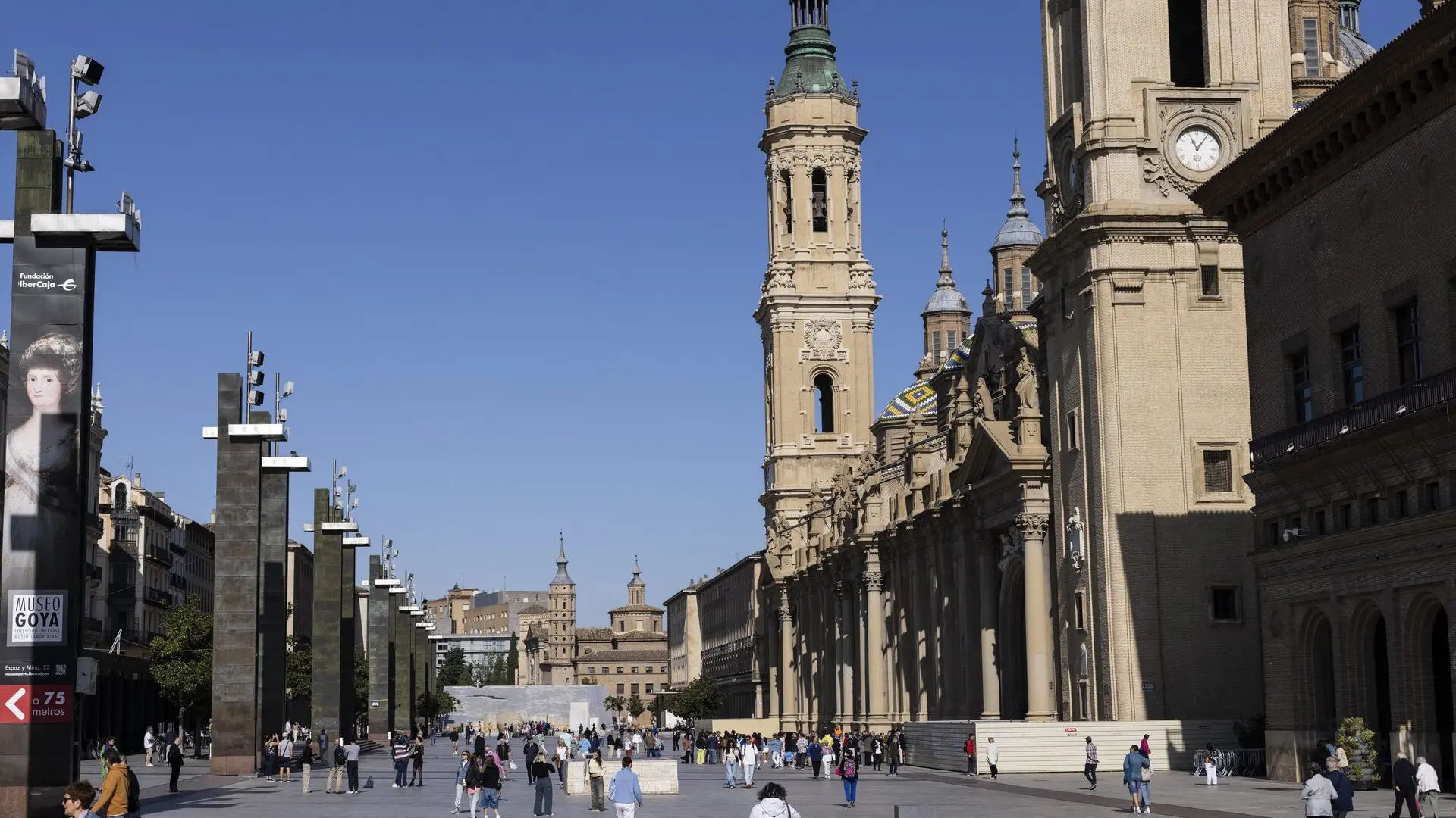 Quiénes son los niños de la plaza del Pilar de Zaragoza