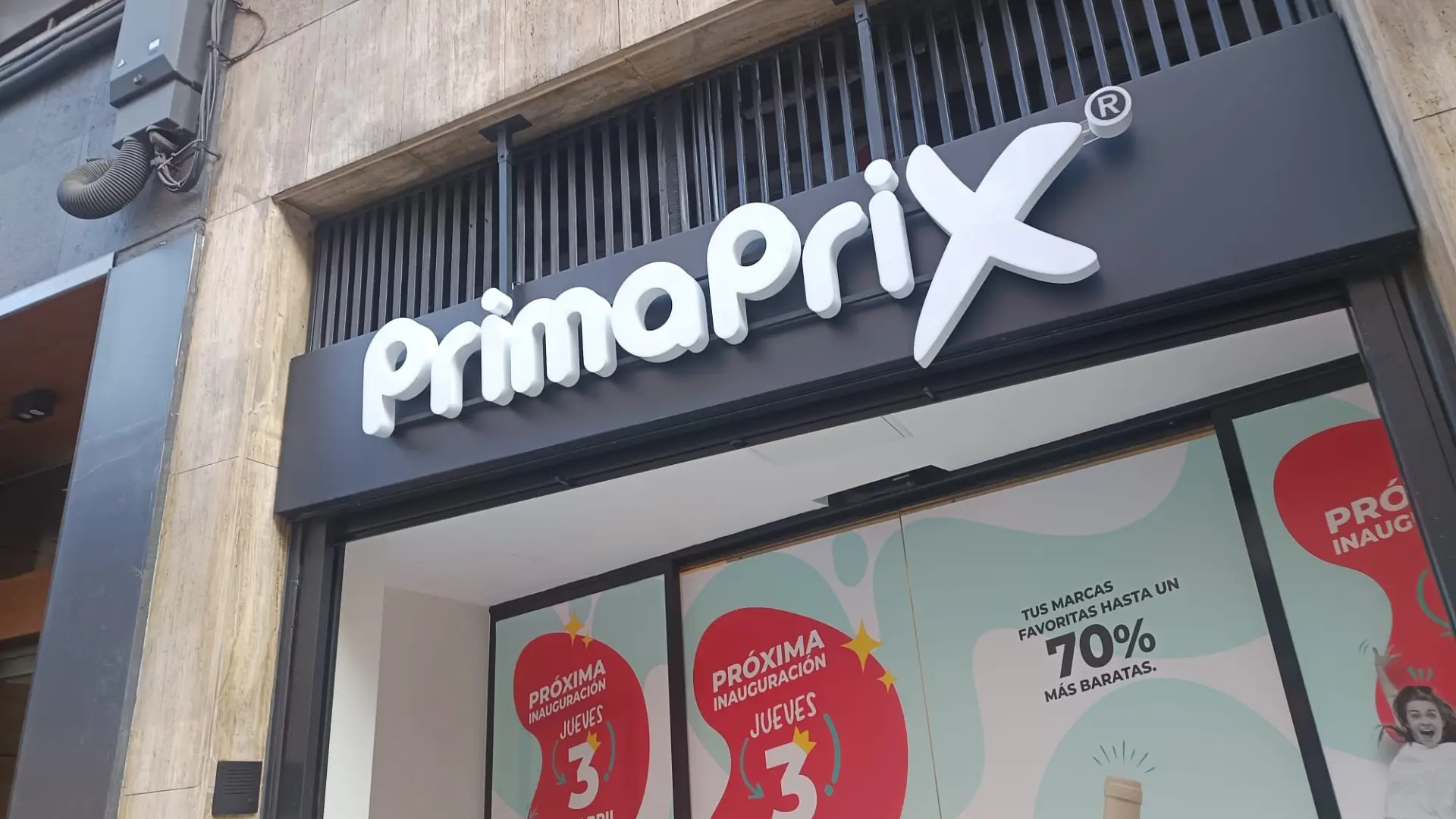 Primaprix abre dos supermercados de precios bajos en una semana en Zaragoza
