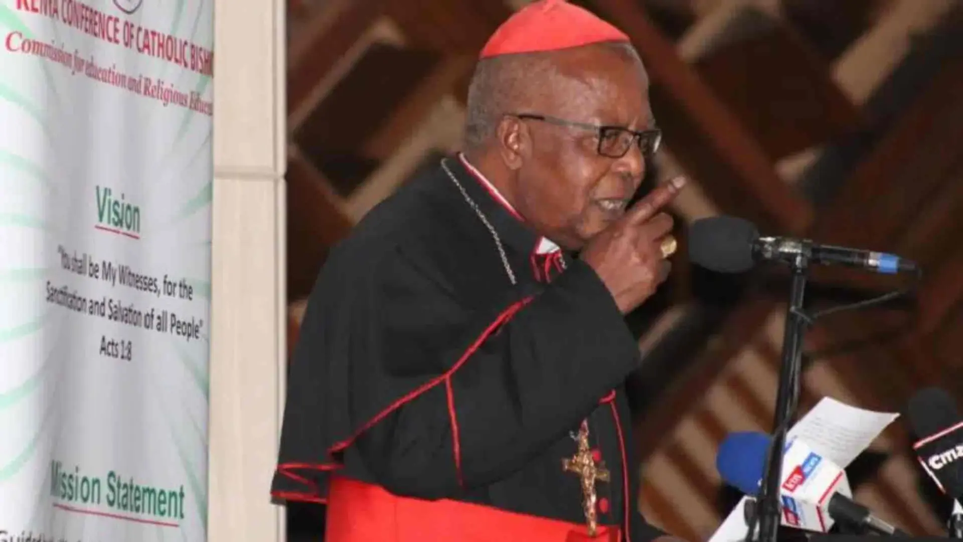 El cardenal sospechoso de cambiar su fecha de nacimiento para votar en el cónclave