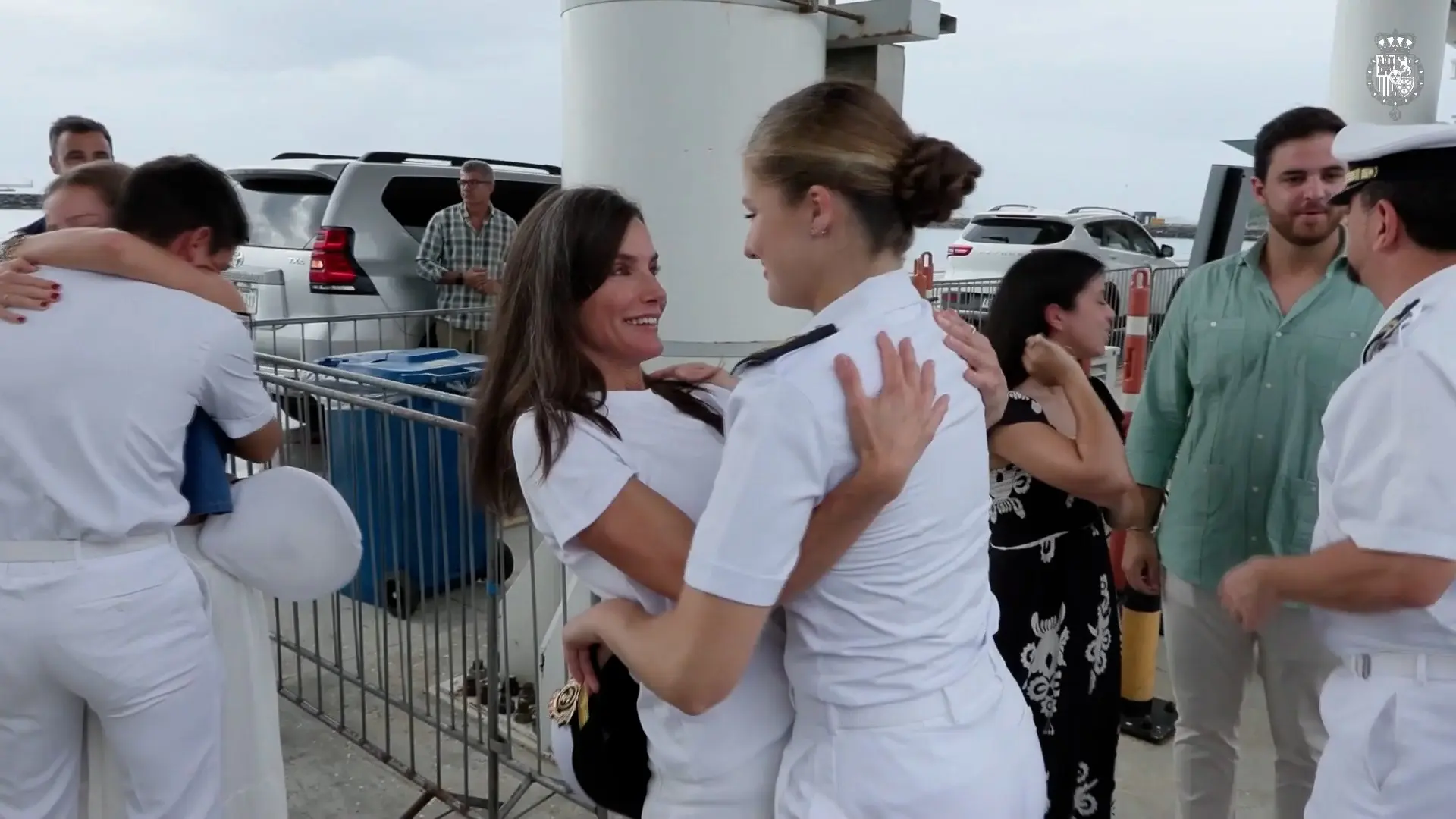 La reina Letizia y la princesa Leonor se reencuentran cuatro meses después  de que se embarcara en Elcano