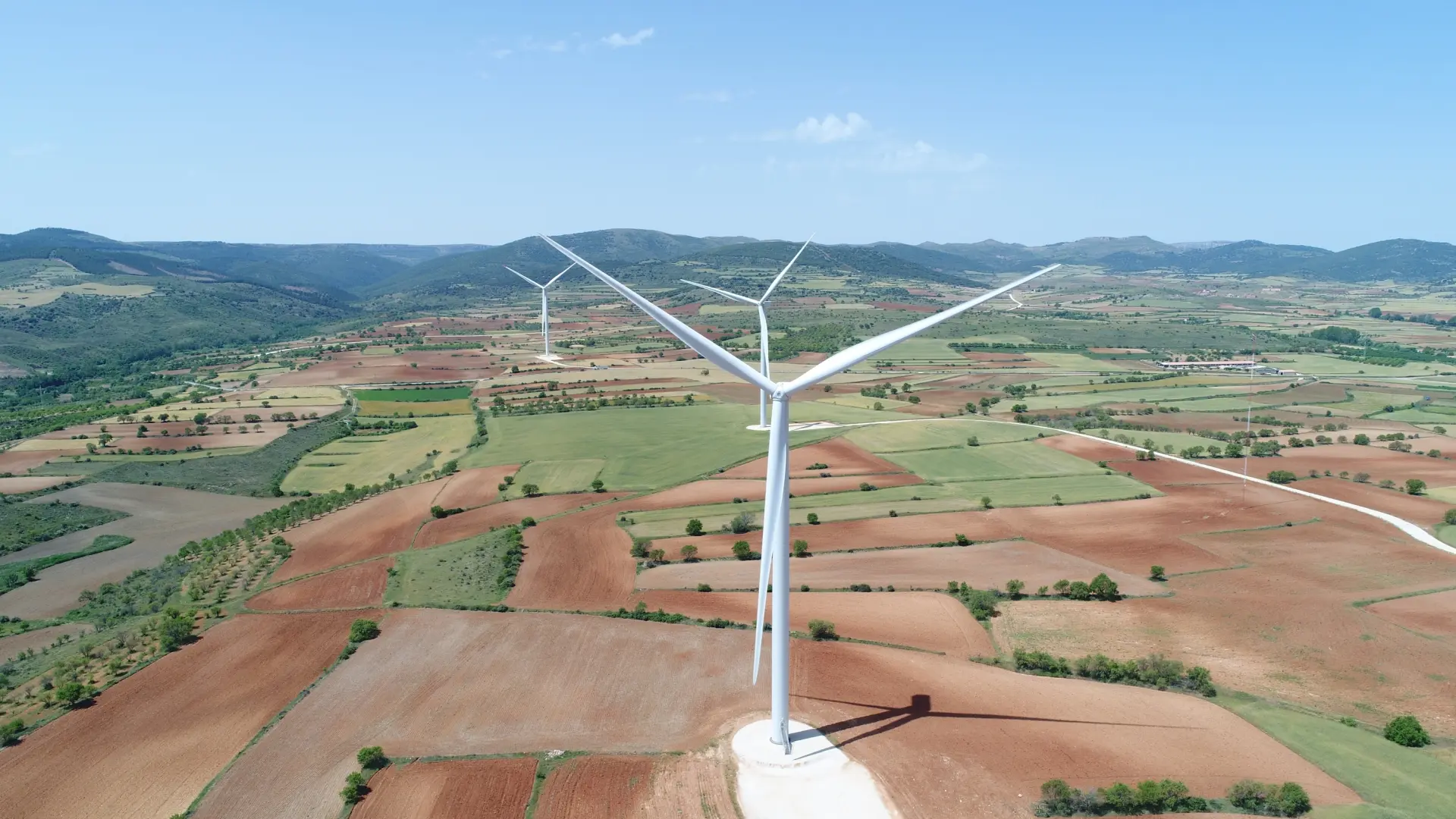 El gobierno de aragón desatasca 29 proyectos de renovables acumulados en urbanismo desde hace meses