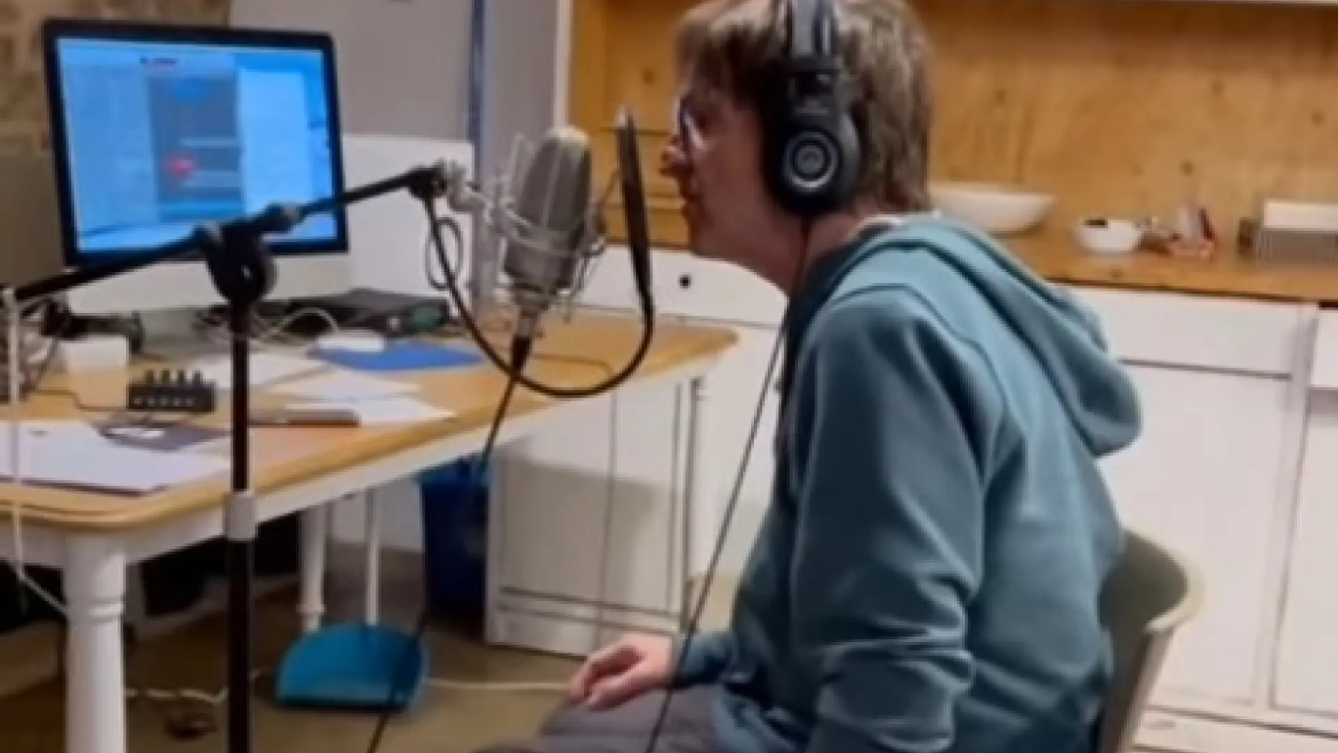 Kase. O revela un dato sorprendente sobre su canción con albert pla, ‘todo me va bien’