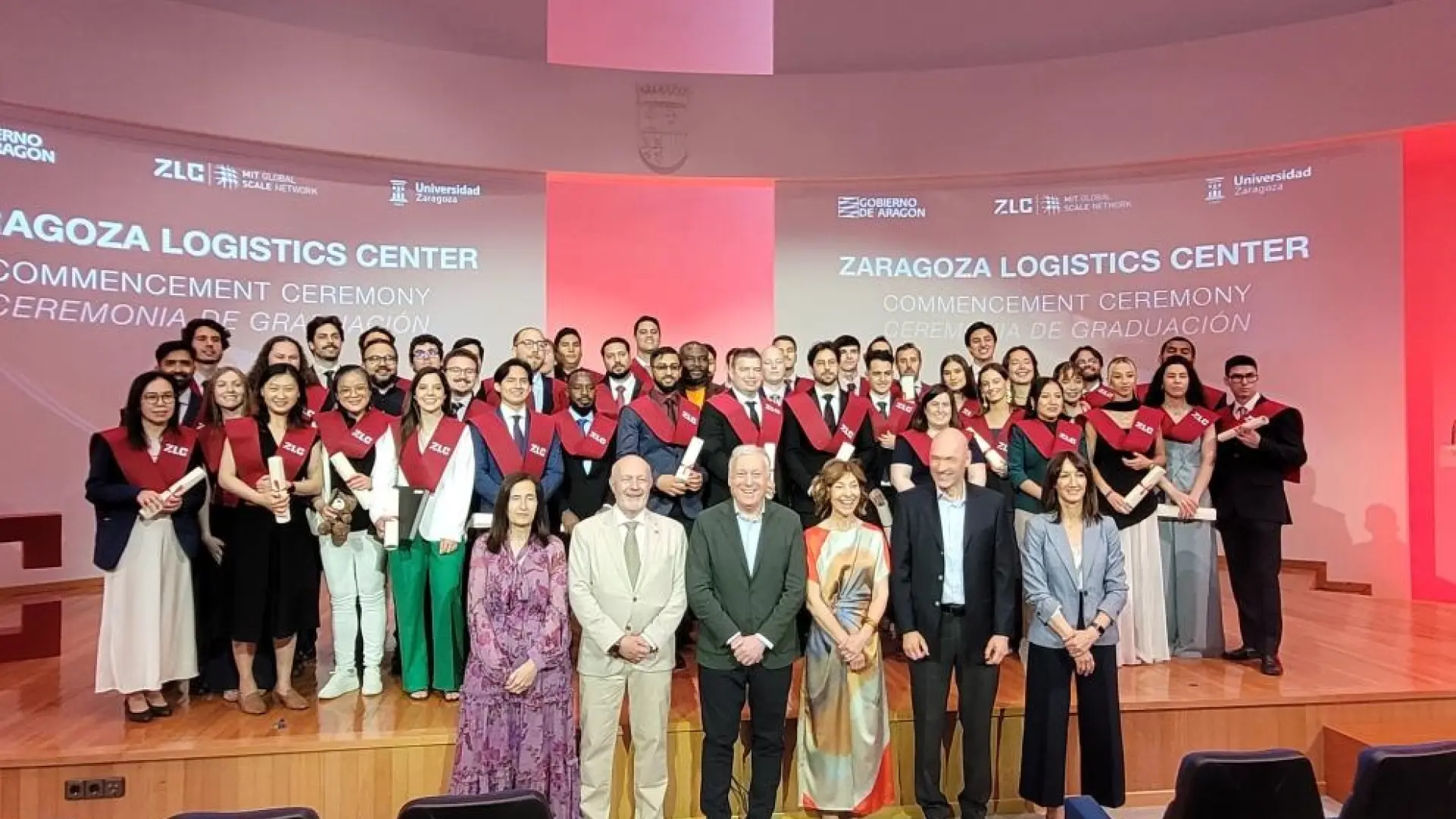El zaragoza logistics center gradúa a 50 alumnos de 23 nacionalidades