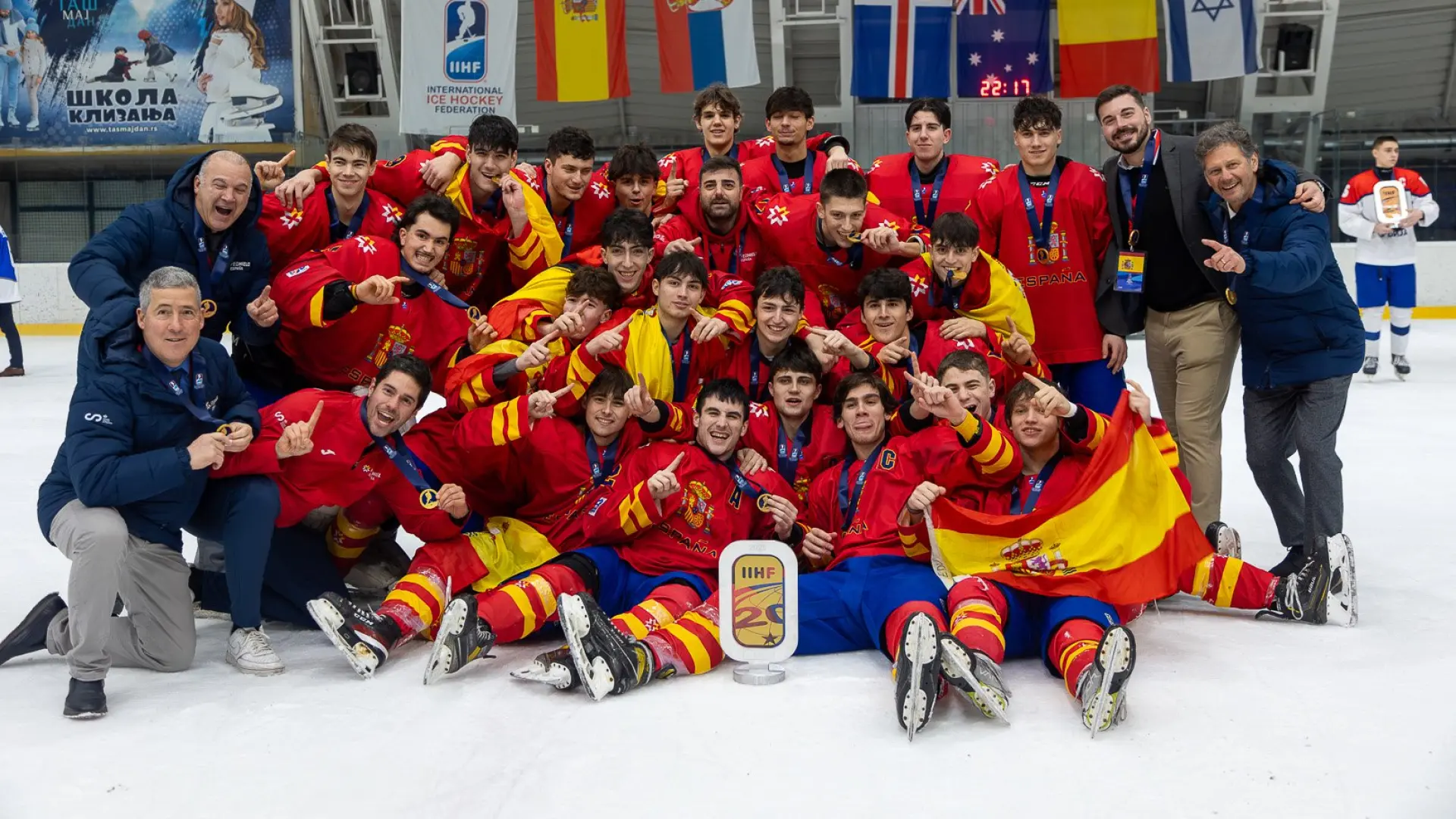 Las actividades del club hielo jaca dejan más de 260. 000 euros a la ciudad