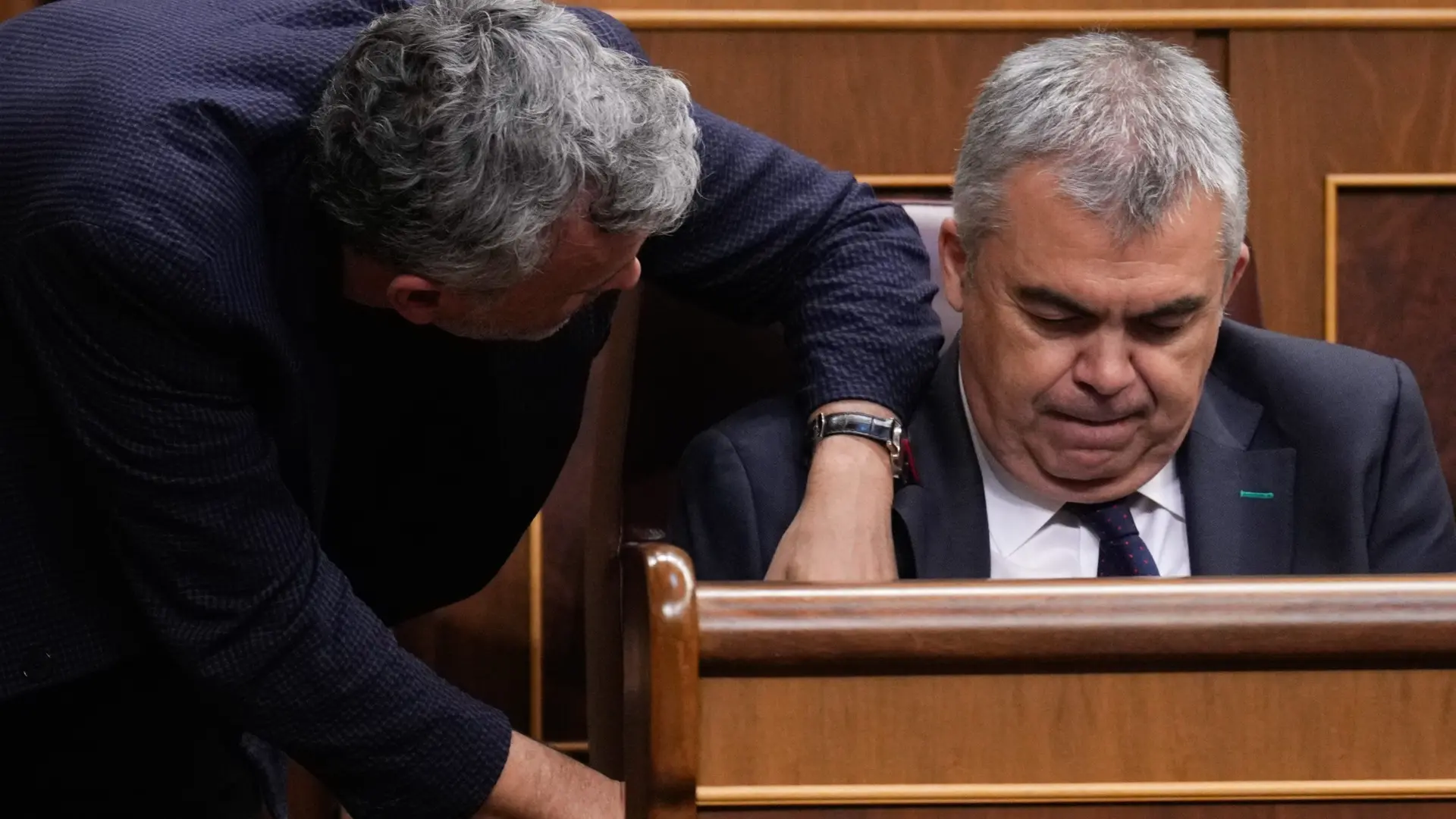 Santos Cerdán se persona en la causa por el caso Koldo y el juez le  pregunta si deja el acta de diputado