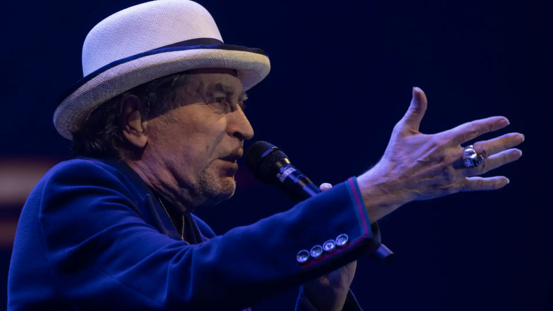 La última lección del maestro joaquín sabina en zaragoza: un concierto irrepetible