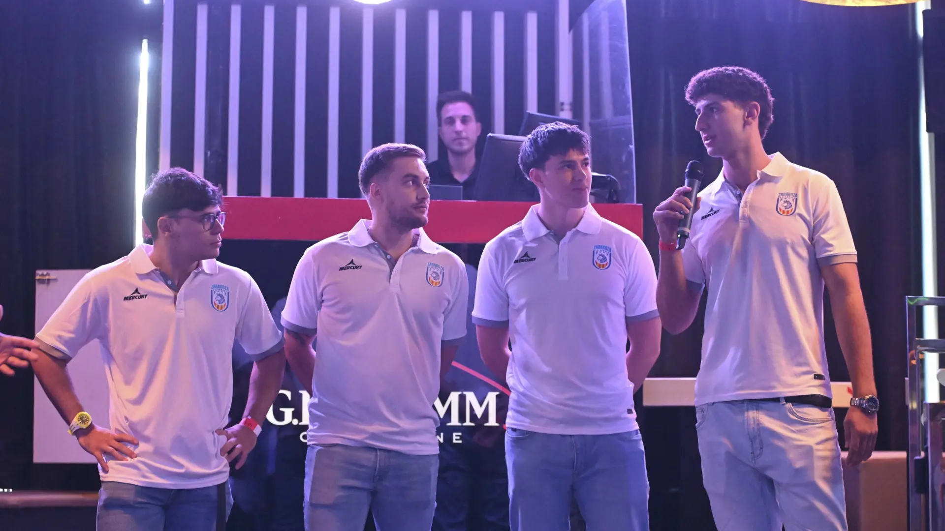 Bratanek Iríbara – gigant w Contazara Zaragoza