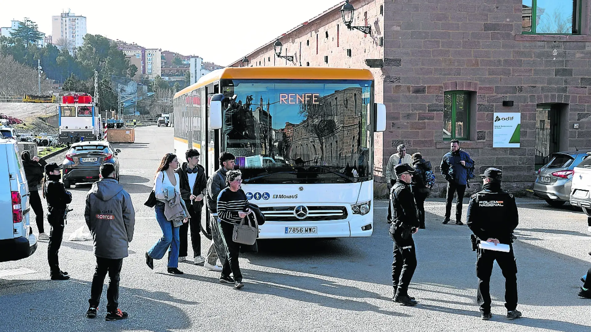 La línea férrea que une Teruel con Zaragoza y Valencia, un año cerrada ...