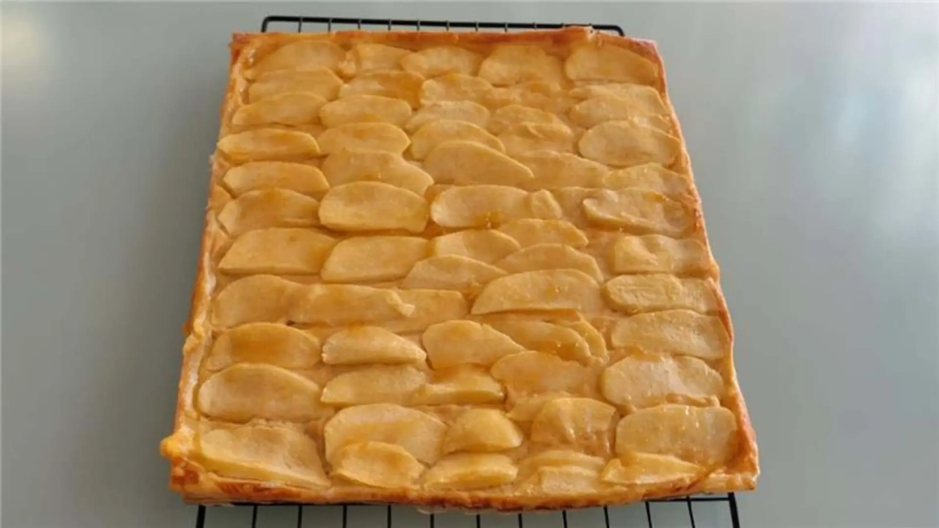 Receta fácil de tarta de manzana y crema pastelera: un acierto asegurado