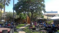 La terraza del restaurante, donde se puede disfrutar de los grandes acontecimientos deportivos