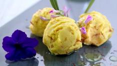 Helado de azafrán y aceite de oliva