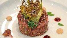 Tartar de ternasco con mostaza y kimchi.