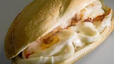 Bocadillo de calamares de El Calamar Bravo de Zaragoza.