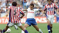 David Villa, en mayo de 2003, con 21 años, jugó en La Romareda en Segunda con el Sporting de Gijón. En la imagen, persigue a Aragón, en pugna con Lozano. El '9' asturiano marcó el 1-1 definitivo.