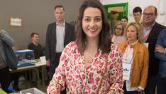 Arrimadas votando este domingo en las elecciones autonómicas y municipales.
