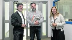 Luis Felipe (PSOE), José Luis Cadena (Cs) y Ana Alós (PP) el lunes ante la redacción de HERALDO.
