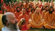 Un momento de la miniserie 'Wild wild country'.
