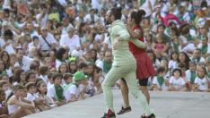 Actuación infantil en el parque durante las fiestas de San Lorenzo.
