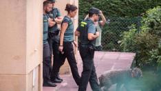 La Guardia Civil ha registrado este martes con perros la vivienda de la mujer detenida tras el hallazgo de la cabeza.
