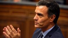 FILE PHOTO: Spain's acting Prime Minister Pedro Sanchez gestures during the first session of the Parliament following a general election in Madrid, Spain December 3, 2019. REUTERS/Juan Medina - RC2PND9IK5UL/File Photo [[[REUTERS VOCENTO]]] SPAIN-POLITICS/CATALONIA