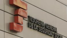 El Gobierno ha acordado transferir al País Vasco la gestión de la Seguridad Social.