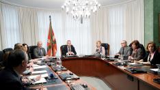 Reunión extraordinaria del Gobierno vasco, que ha decretado el estado de alerta o emergencia sanitaria en Euskad
