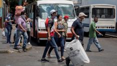 Venezolanos toman medidas para contener la propagación del COVID-19