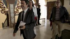 El alcalde de Huesca ha vuelto a sacar adelante otro trámite complicado negociando con la oposición.