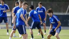 Nieto, Delmás y Vigaray en el entrenamiento de este miércoles. Los tres pueden ser titulares.
