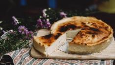La tarta de queso es una de las favoritas en la mesa.