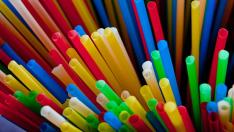 Pajitas de colores.
