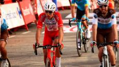 Fernando Barceló a su llegada a Sabiñánigo, en la Vuelta España 2020.