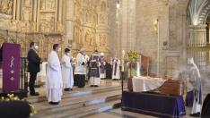 El cardenal Omella ha presidido este sábado el funeral por el obispo emérito Alfonso Milián.