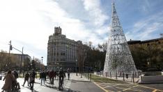 Árbol de Navidad en la plaza de Aragón de Zaragoza.
