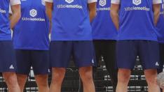 La plantilla del Fútbol Emotion, este miércoles, posando antes de completar uno de los últimos entrenamientos previos a la Copa.
